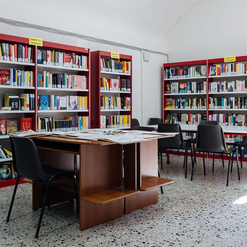 Sala lettura Biblioteca Montegiorgio