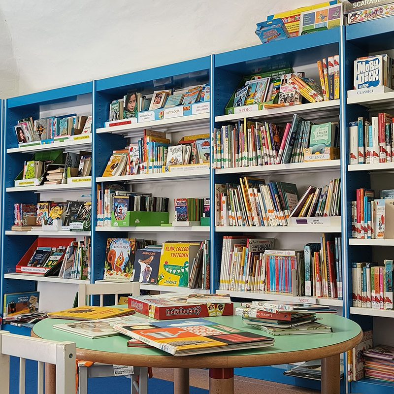 Sezione ragazzi della biblioteca comunale