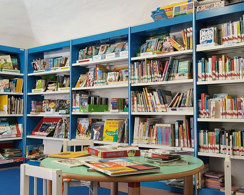 Sezione ragazzi della biblioteca comunale
